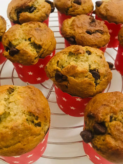 Foto resep Quick & Easy Banana Chocolate Chip Muffins 🍌🍫