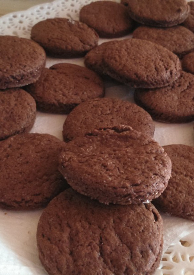 Una foto de Galletitas chocolatosas vegan! Fáciles, rapidísimas y económicas :D