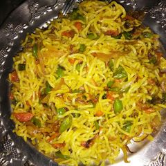 A picture of Maggi noodles with sabji.