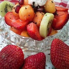 A picture of Papaya And Strawberry Salad.