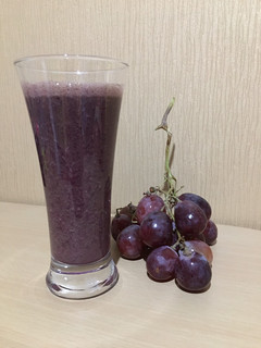 Foto resep Red Spinach Grape Smoothie