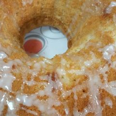 A picture of Lemon Cake.
