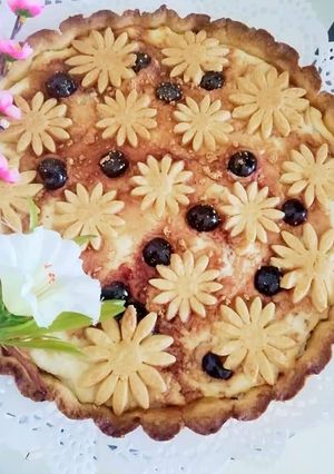 Foto di Crostata con ricotta, amaretti e amarene