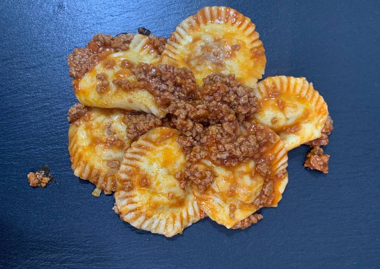 Ravioli di carne al ragù