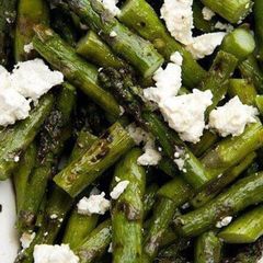 A picture of #salads#Roast asparagus with goat cheese.