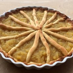 A picture of Apple tart.