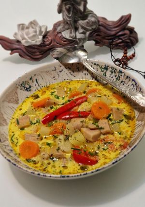 Sűrű "csirkeleves" jackfruittal és gnoccihval (vegán) recept fotója