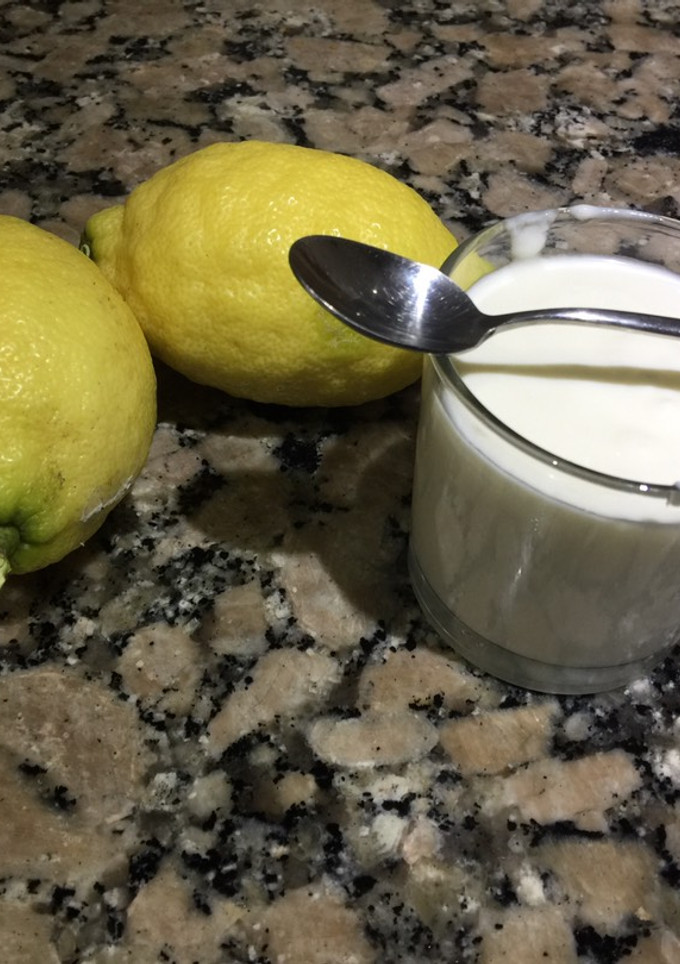 Una foto de Mousse de limón 🍋