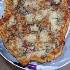 Una foto de Pizza casera 🍕