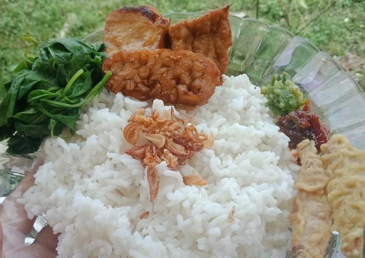 Tahu dan tempe bumbu bacem
