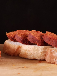 Una foto de Chorizos veganos caseros