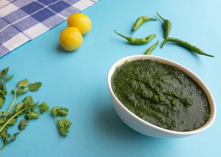 Hari chutney (Green chutney)