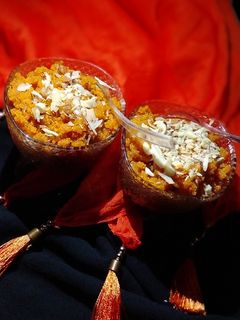 সুজি - গাজরের হালুয়া (Sooji Gajarer Halwa recipe in bengali) রেসিপির প্রধান ছবি