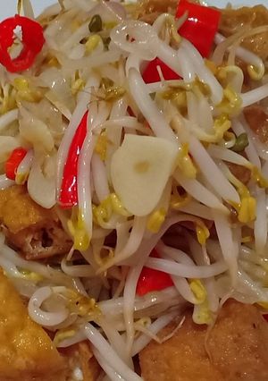 Foto resep Taoge tumis tahu crispy