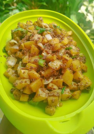 Foto resep Tumis Kentang Daging Cincang
