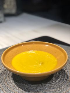 Una foto de Crema de zanahoria y trigueros
