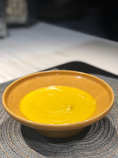 Una foto de Crema de zanahoria y trigueros