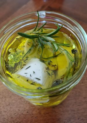 Une photo de Chèvre frais aux fines herbes et aromates