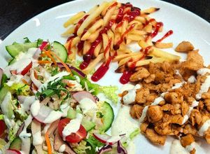 Zdjęcie przepisu Domowy kebab (drobiowy).