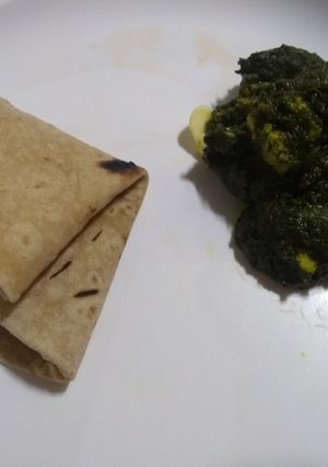 पालक पनीर (Palak paneer recipe in hindi) रेसिपी मुख्य फोटो