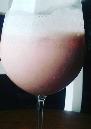 A picture of Strawberry Yogurt Smoothie.