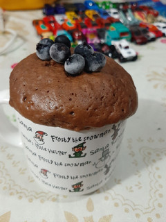 Una foto de Pan de chocolate en taza (Mug cake) #2