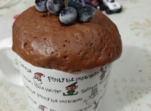 Una foto de Pan de chocolate en taza (Mug cake) #2