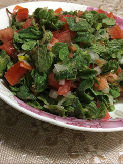 A picture of Thyme salad (salatet zaatar).