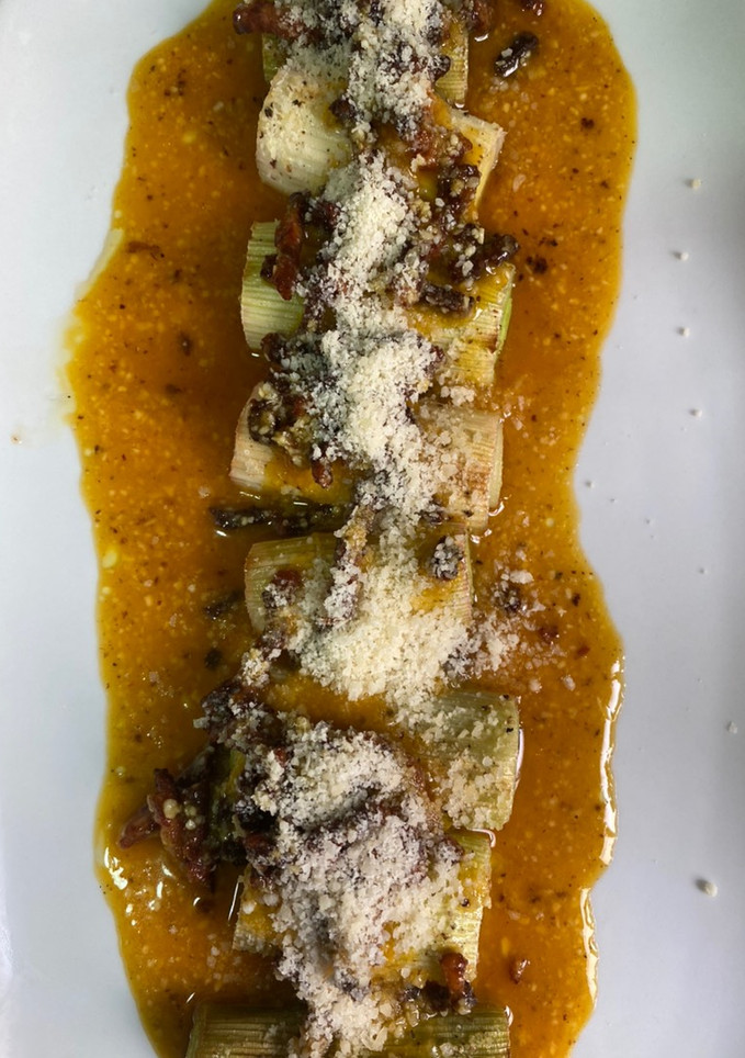 Una foto de Puerros al Horno a la Carbonara