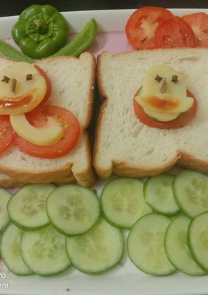 A picture of Cheese veg sandwich.