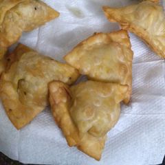 A picture of Pizza Samosa.