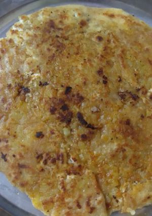A picture of Aloo ka paratha.