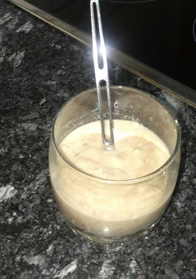 Una foto de Gelatina de plátano y manzana con leche de cáñamo