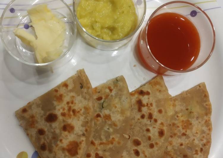 Recipe of Super Quick Homemade Paneer onion paratha