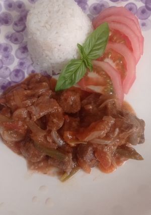 Una foto de Goulash de vacuno al estilo Holandés