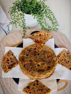 पालक पनीर पराठा (Palak Paneer Paratha recipe in hindi) रेसिपी मुख्य फोटो
