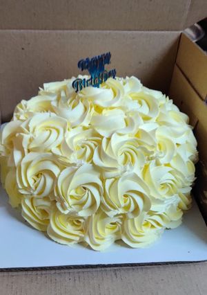 A picture of Mango flavoured cake.