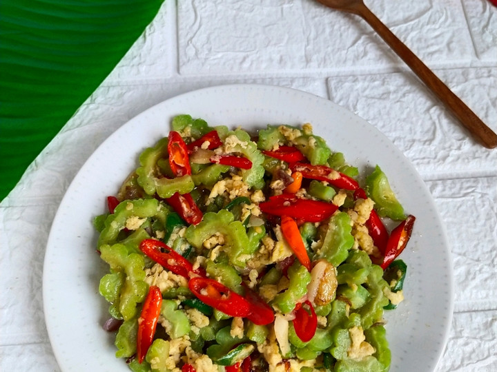 Ini dia! Cara gampang membuat Tumis Pare Orek Telur dijamin nikmat