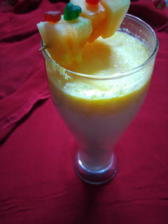 A picture of Musk melon shake.