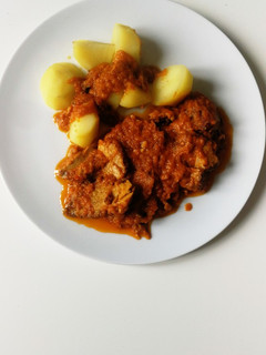 Una foto de Solomillo / lomo de cerdo en salsa de verduras