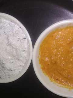 ટામેટા ડુંગળી & ટોપરાની ચટણી(Tomato Onion & Coconut Chutney Recipe In Gujarati) રેસીપી મુખ્ય ફોટો