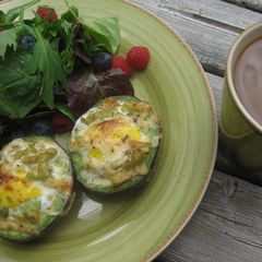 A picture of Avocado Egg Boat.