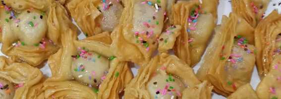 Pastelitos y pañuelitos criollos