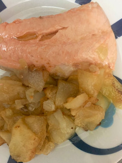Una foto de Salmón rico, fácil y rápido (sin horno)