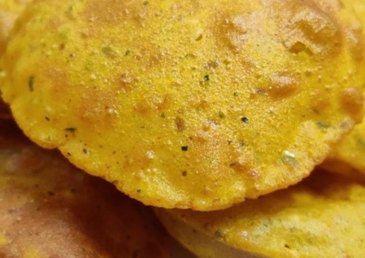 Recipe of Any-night-of-the-week Jowar Puri (ಜೋಳದ ವಡಿ)