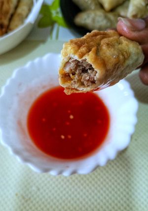 A picture of Dipping sauce.