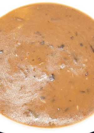 Una foto de SALSA DE CHAMPIÑONES CON MERLOT, Rápida