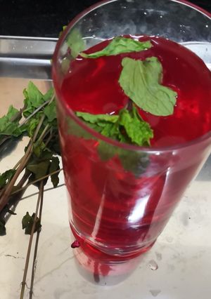 A picture of Rose-Mint Juice.