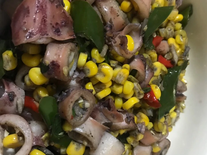Cara Mudah Menyiapkan Resep  Tumis Cumi Asin Jagung Manis yang Sempurna, Sempurna