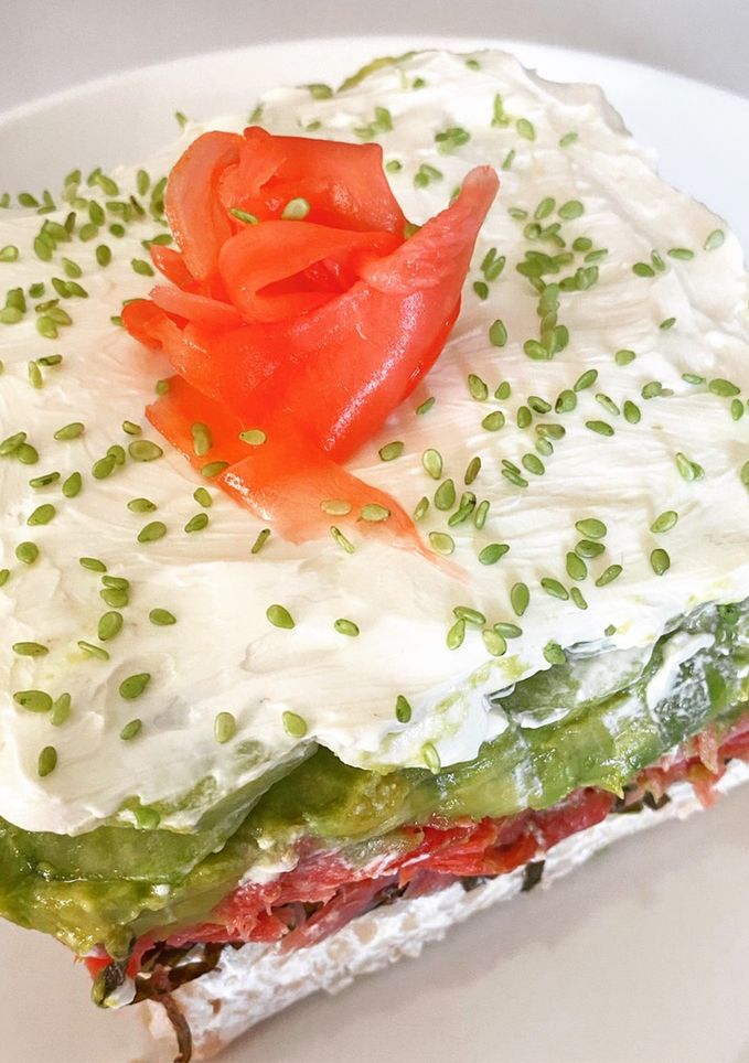 Una foto de Pastel de sushi - keto